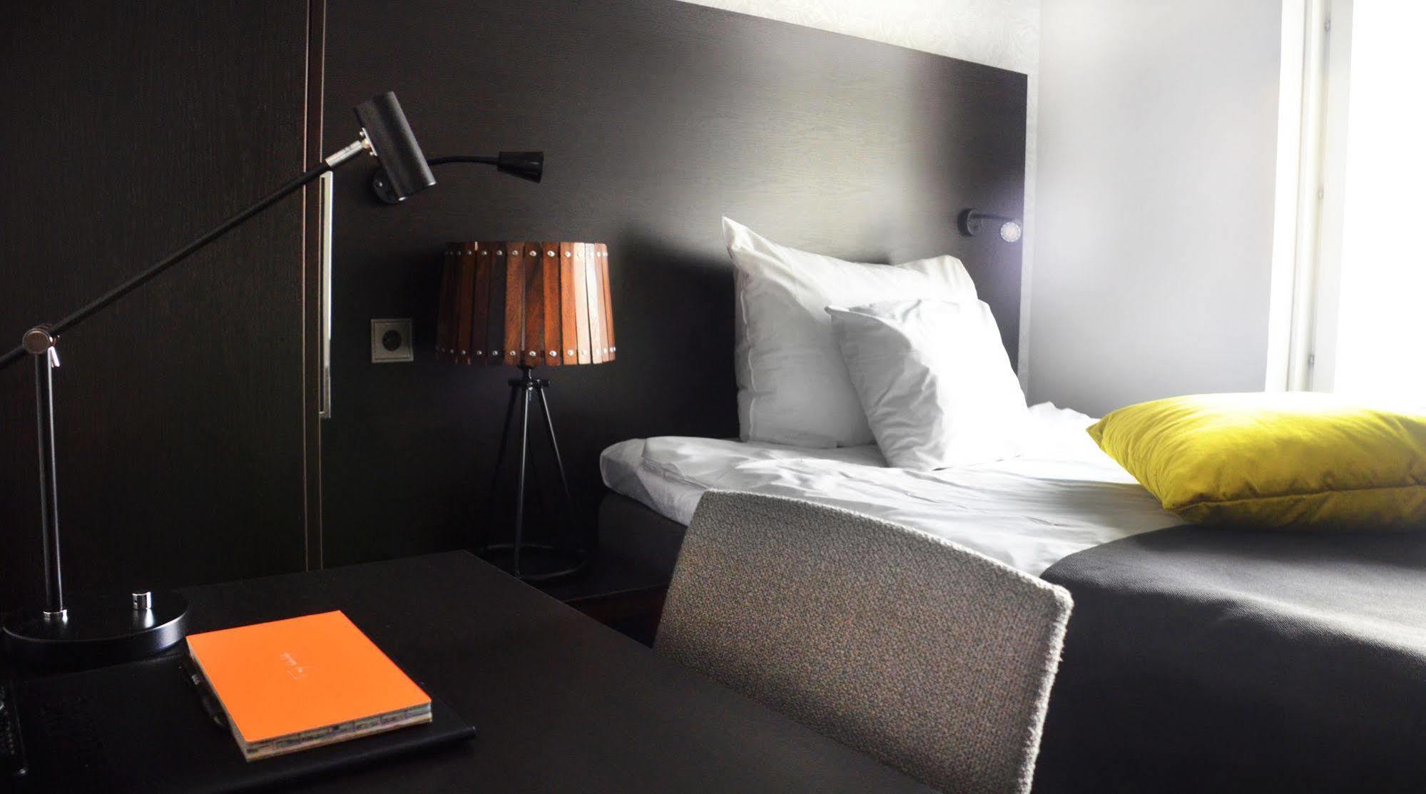 Plaza Hotel 4*