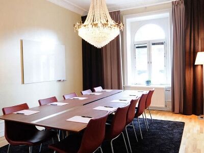 Hotel Plaza 4*